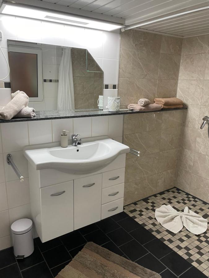 Christels Ferienwohnung 1 In Thale Mit Sonnenterrasse Und Grill Bagian luar foto