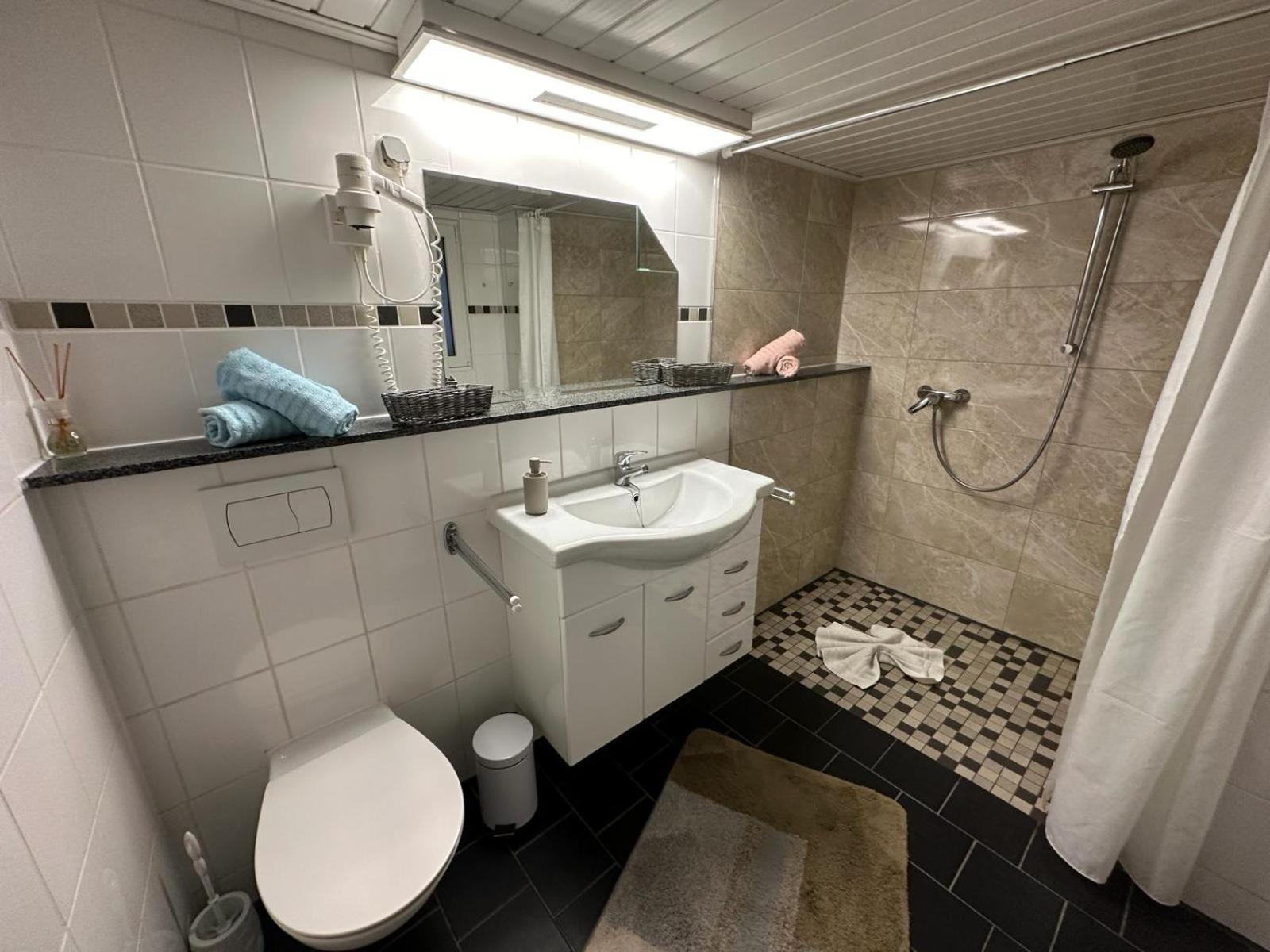 Christels Ferienwohnung 1 In Thale Mit Sonnenterrasse Und Grill Bagian luar foto